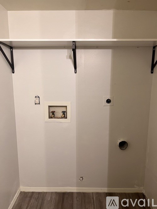 7616 Mount Hood 3 Beds Townhouse for Rent - Photo Gallery 8