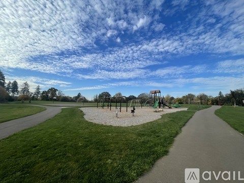 527 Whitney Drive 3 Beds Single Family Home for Rent - Photo Gallery 24