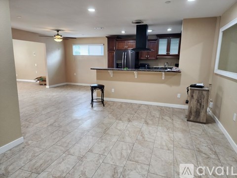 504 Carlsbad St 3 Beds Single Family Home for Rent - Photo Gallery 2