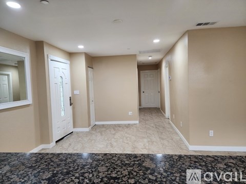 504 Carlsbad St 3 Beds Single Family Home for Rent - Photo Gallery 7