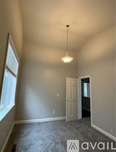 5916 W Los Flores Dr 5 Beds Apartment for Rent