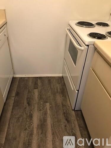 2118 Pauline Boulevard 1 Bed Apartment for Rent - Photo Gallery 1