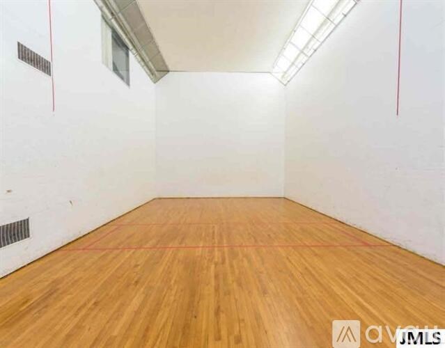 2118 Pauline Boulevard 1 Bed Apartment for Rent - Photo Gallery 3