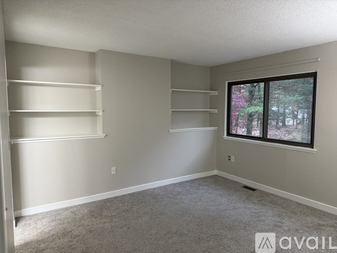 129 Farmington Chase Crescent 2 Beds Condo for Rent - Photo Gallery 4