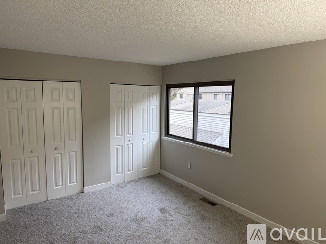 129 Farmington Chase Crescent 2 Beds Condo for Rent - Photo Gallery 5
