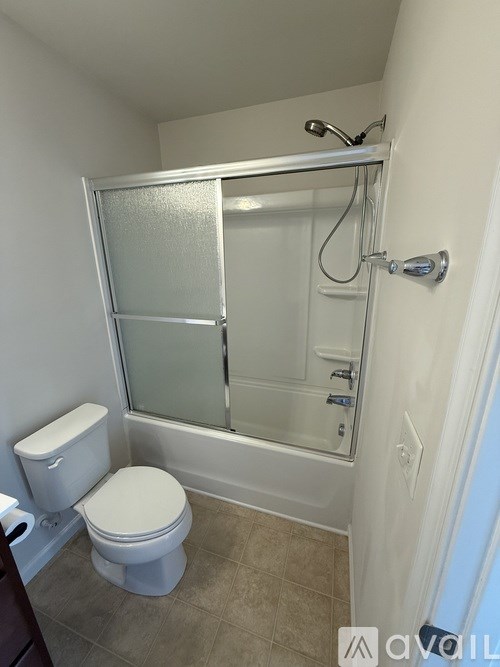 704 Braeswood Street 3 Beds Single Family Home for Rent - Photo Gallery 4