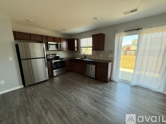 704 Braeswood Street 3 Beds Single Family Home for Rent - Photo Gallery 9