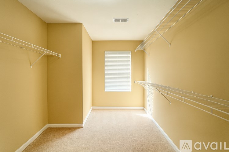 2904 Katonka Court 4 Beds Single Family Home for Rent - Photo Gallery 17