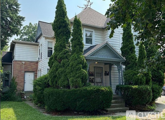 917 W Cross St 2 Beds Apartment for Rent - Photo Gallery 3