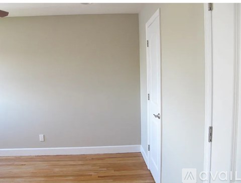 63 Oxford Place 2 Beds Single Family Home for Rent - Photo Gallery 9