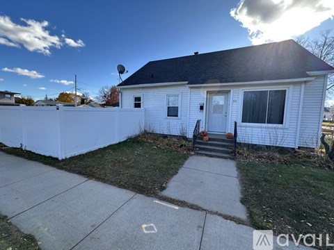 715 West Thomas Street 3 Beds Apartment for Rent