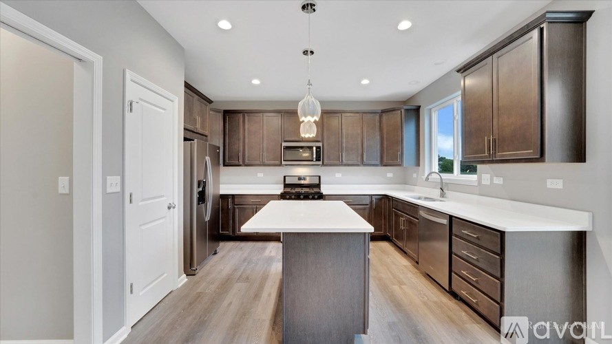 11632 Amberwood Dr 4 Beds Single Family Home for Rent - Photo Gallery 2