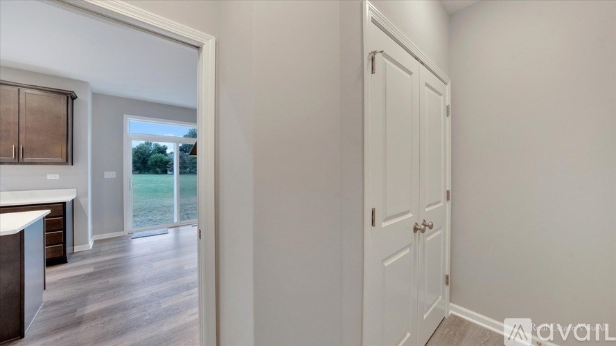 11632 Amberwood Dr 4 Beds Single Family Home for Rent - Photo Gallery 17