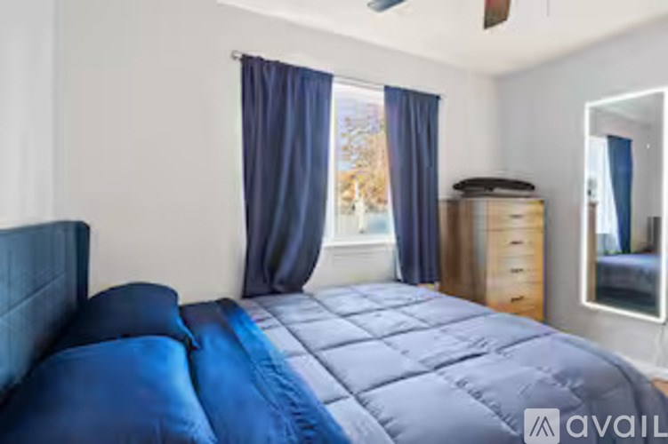 763 18th St NE 2 Beds Single Family Home for Rent - Photo Gallery 2