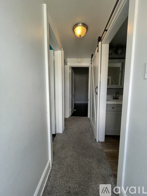 2524 Oakwood Avenue 3 Beds Single Family Home for Rent - Photo Gallery 15