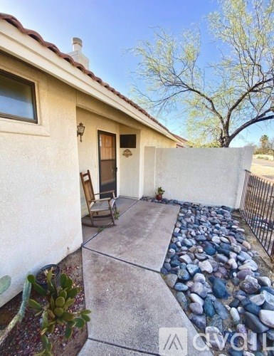 200 East Belcourte Place 2 Beds Single Family Home for Rent - Photo Gallery 1