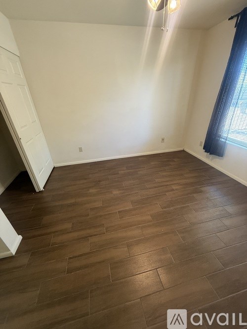 200 East Belcourte Place 2 Beds Single Family Home for Rent - Photo Gallery 4