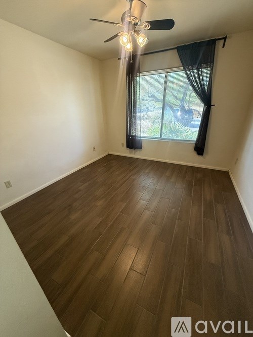 200 East Belcourte Place 2 Beds Single Family Home for Rent - Photo Gallery 5