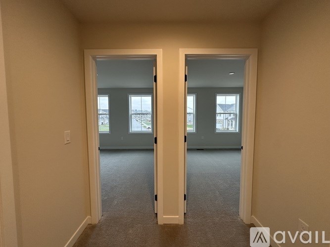 182 Mahogany Lane 3 Beds Townhouse for Rent - Photo Gallery 18