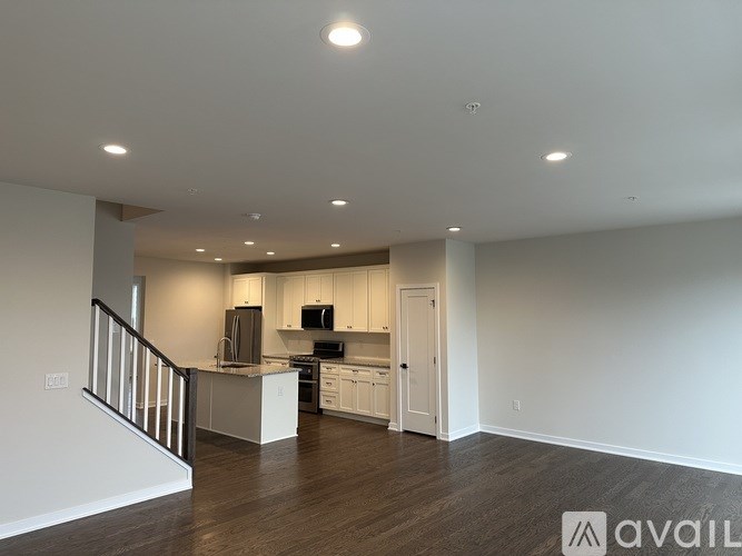 182 Mahogany Lane 3 Beds Townhouse for Rent - Photo Gallery 4