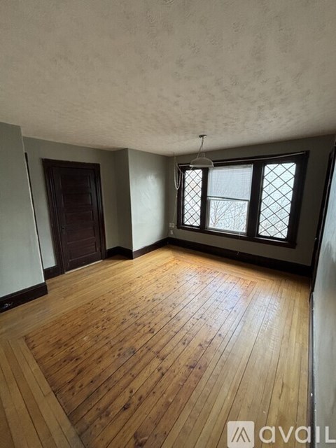 1050 Hayward Street 2 Beds Apartment for Rent - Photo Gallery 3