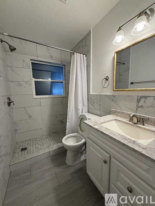 403 S Orion Ave 2 Beds Single Family Home for Rent - Photo Gallery 5