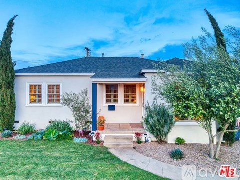 7822 Bleriot Ave 4 Beds Apartment for Rent