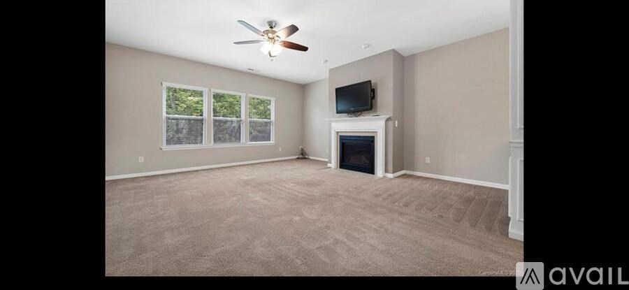 2041 Fuschia Court 4 Beds Single Family Home for Rent - Photo Gallery 9