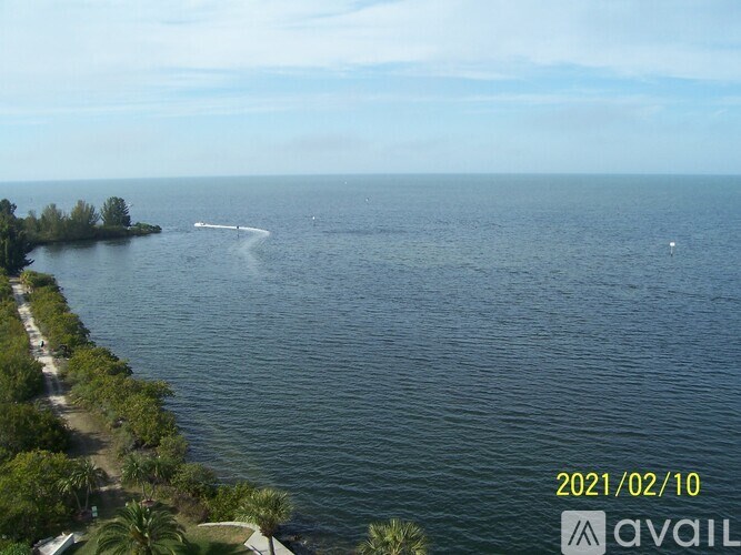 6035 Sea Ranch Dr 2 Beds Condo for Rent - Photo Gallery 14