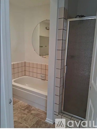 366 East 15th Street Unit C 3 Beds Single Family Home for Rent - Photo Gallery 3