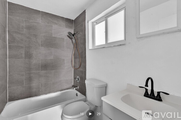 2160 NW 29th St 1 Bed Apartment for Rent - Photo Gallery 5