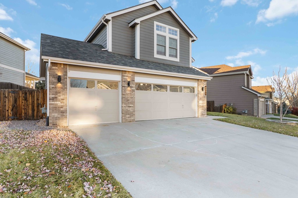 8431 Bed Straw Street 4 Beds House for Rent - Photo Gallery 1