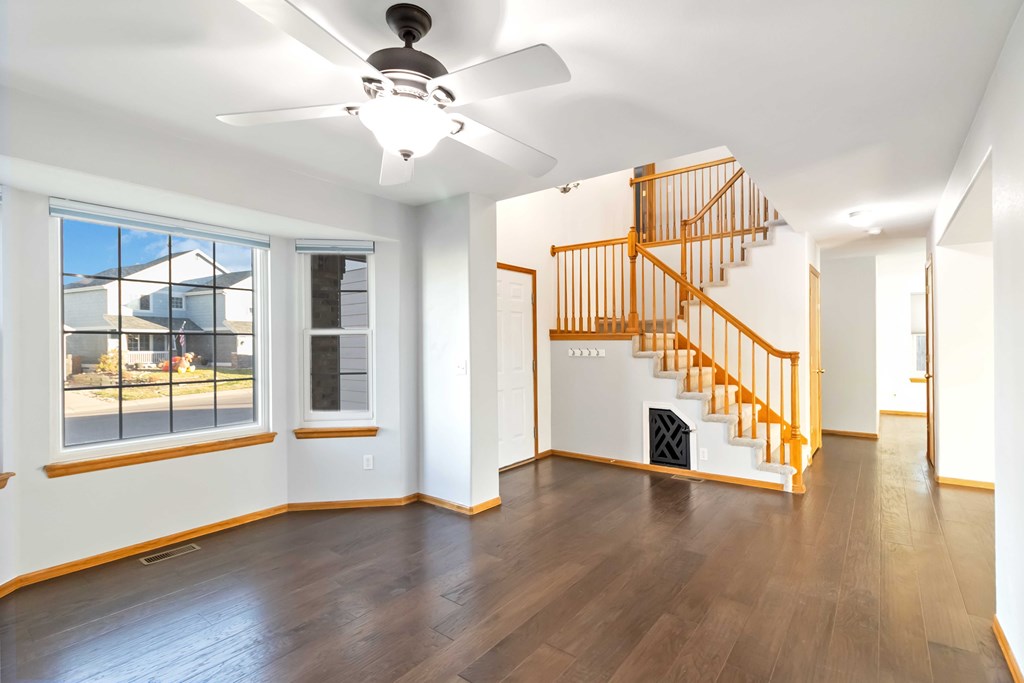 8431 Bed Straw Street 4 Beds House for Rent - Photo Gallery 20