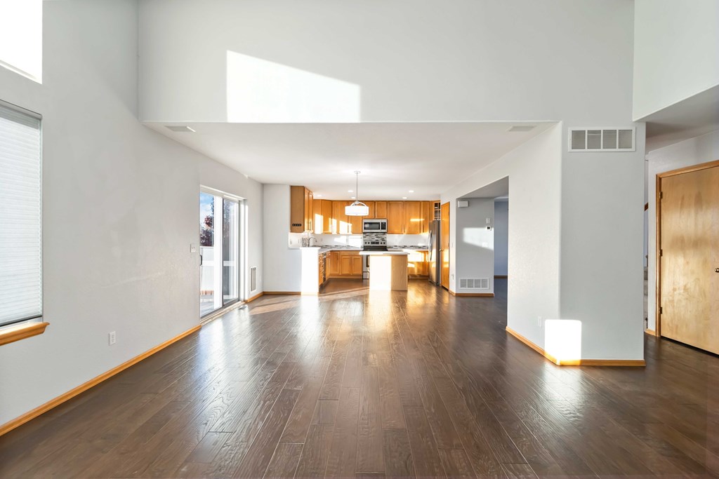 8431 Bed Straw Street 4 Beds House for Rent - Photo Gallery 8