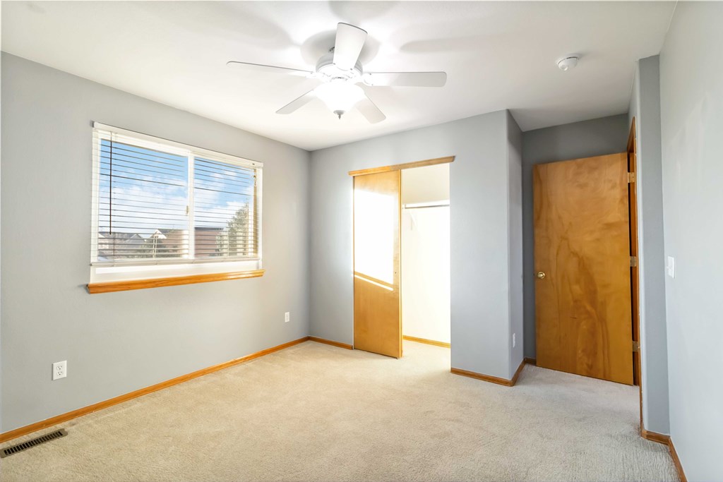 8431 Bed Straw Street 4 Beds House for Rent - Photo Gallery 14