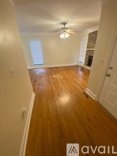 1112 Boone Ln 2 Beds Single Family Home for Rent - Photo Gallery 4