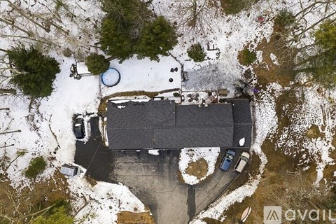 1049 Mammoth Rd 4 Beds Apartment for Rent - Photo Gallery 18