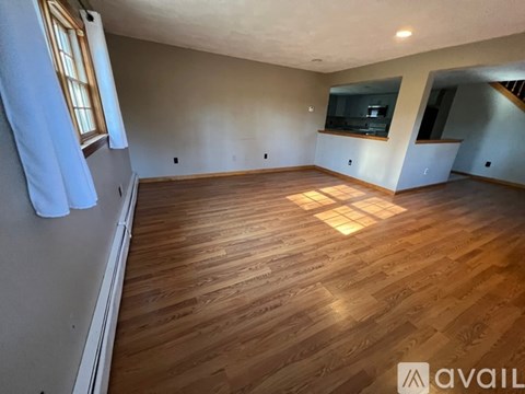 1049 Mammoth Rd 4 Beds Apartment for Rent - Photo Gallery 6