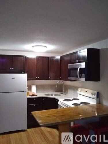 340 Main Street Studio Condo for Rent - Photo Gallery 3