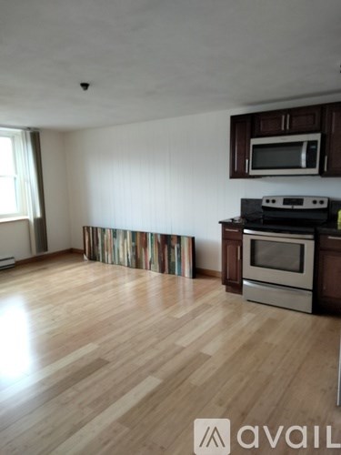 340 Main Street Studio Condo for Rent - Photo Gallery 4