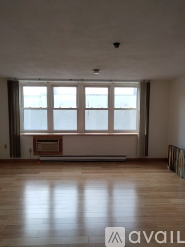 340 Main Street Studio Condo for Rent - Photo Gallery 5