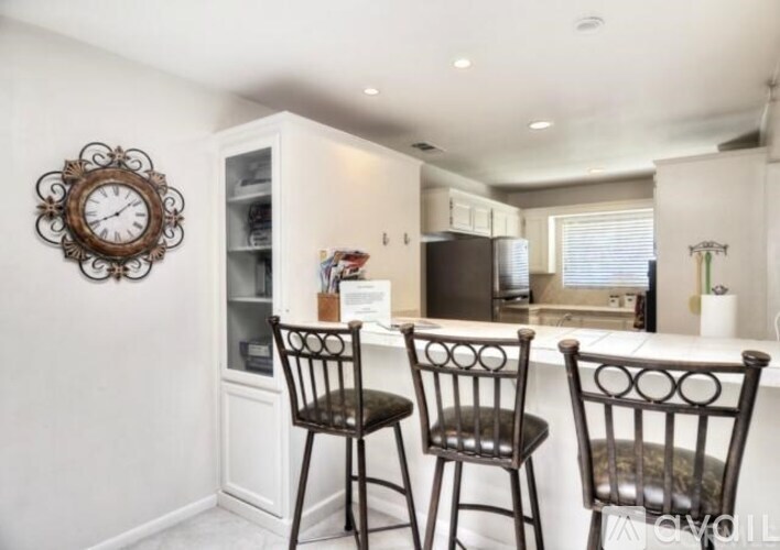 331 East Bluebell Place 4 Beds Single Family Home for Rent - Photo Gallery 13