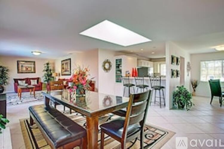 331 East Bluebell Place 4 Beds Single Family Home for Rent - Photo Gallery 19