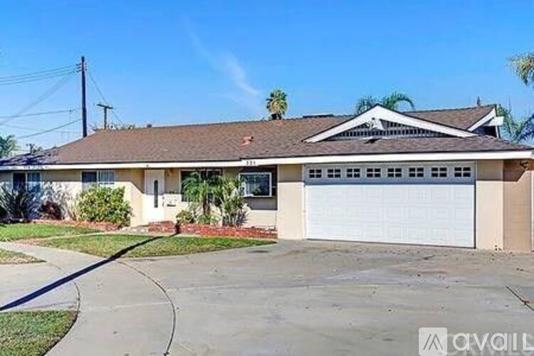 331 East Bluebell Place 4 Beds Single Family Home for Rent - Photo Gallery 40