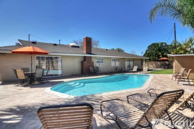 331 East Bluebell Place 4 Beds Single Family Home for Rent - Photo Gallery 42