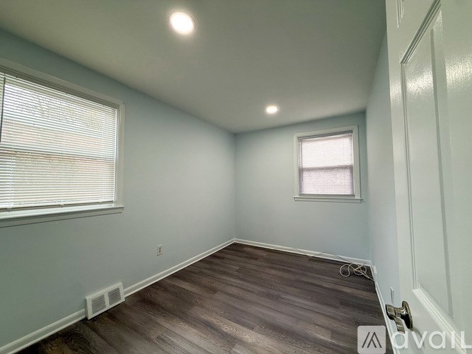 7028 Valley Ave 2 Beds Apartment for Rent - Photo Gallery 10