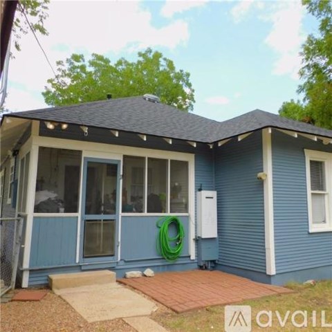 1111 Mc Lain Street 2 Beds Apartment for Rent