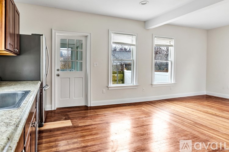 105 Atlantic St 3 Beds Single Family Home for Rent - Photo Gallery 15