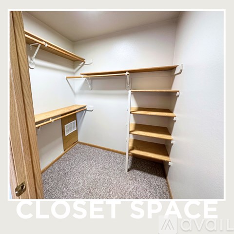 1405 Seneca St 2 Beds Apartment for Rent - Photo Gallery 7