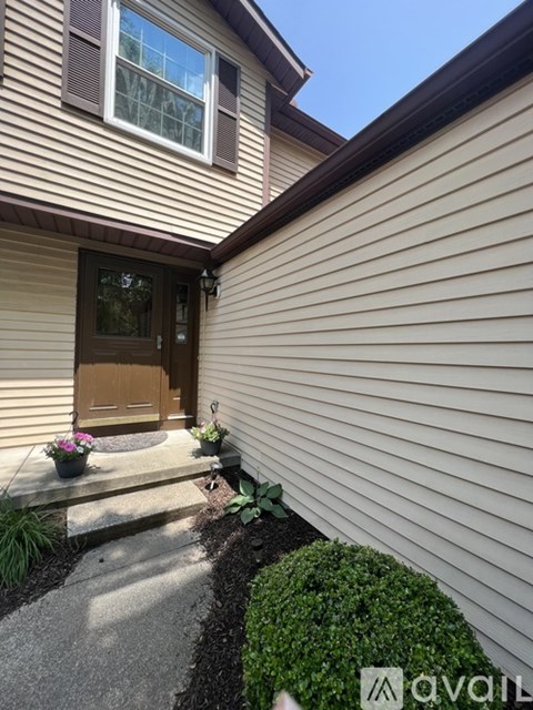 9672 E Idlewood Dr 2 Beds Condo for Rent - Photo Gallery 3